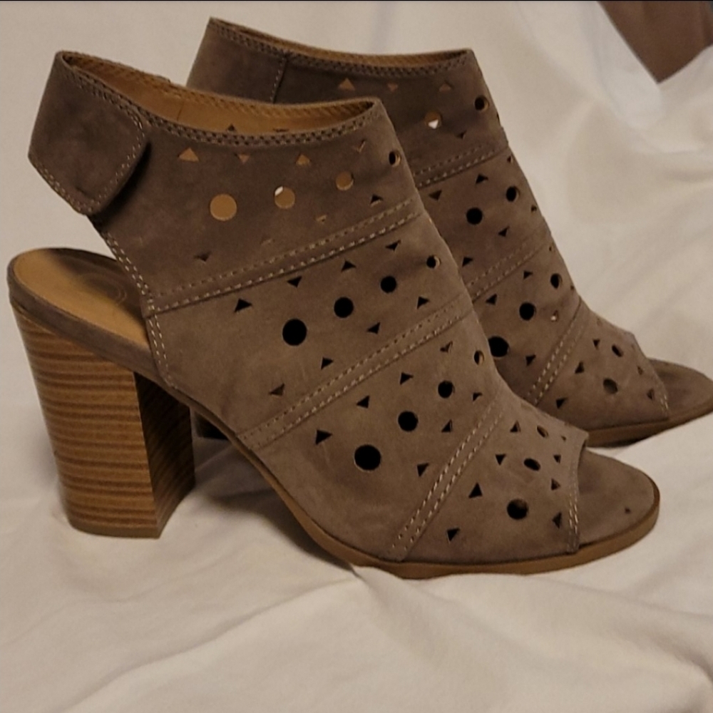 New Direction Taupe Open Toe Sling Back Bootie 9.5